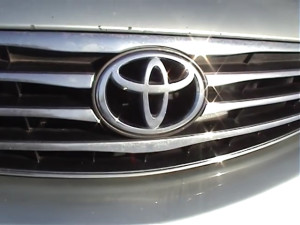 14_2005 Toyota Camry, обзор, тест-драйв_480p_без звука.mp4.00_01_56_15.неподвижное изображение007